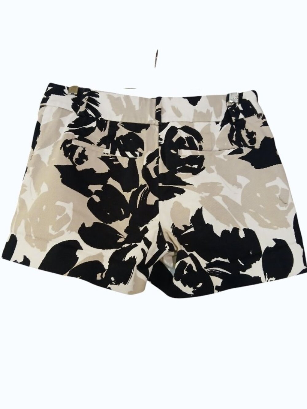 LOFT Black and Tan Print Riviera Shorts - Like New - Picture 2 of 7